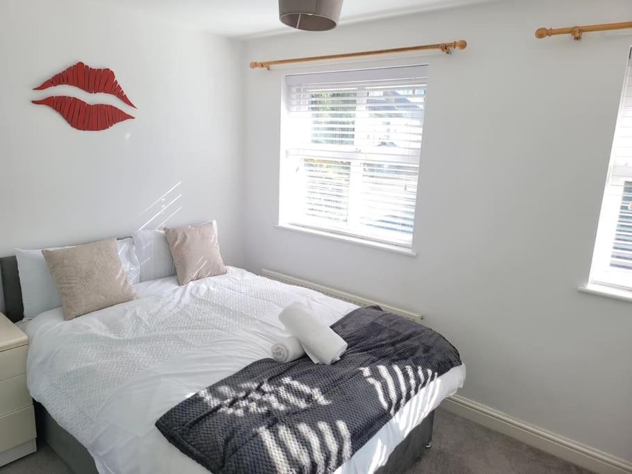 וולינגטון 2 Bedroom End Of Terrace House מראה חיצוני תמונה