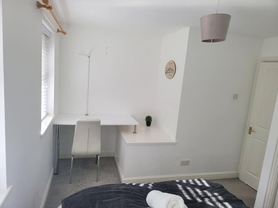 וולינגטון 2 Bedroom End Of Terrace House מראה חיצוני תמונה